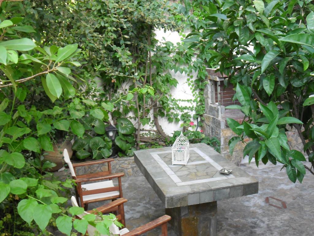 Litsa Apartment Plomari Стая снимка